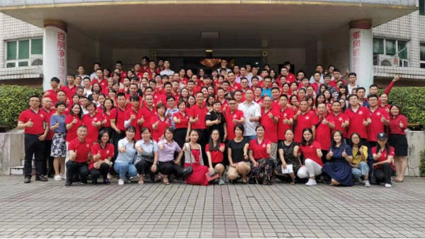 金威瑪出席牛商爭霸企業(yè)分享會